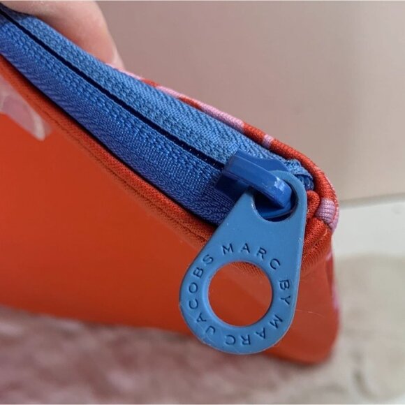 Marc Jacobs Neoprene Laptop Computer Bag 13 inch Zip Top Sleeve - Picture 4 of 9